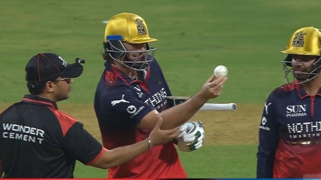 RCB's Tim David Lands In Serious Trouble After Flagging Ball-Tampering Vs MI