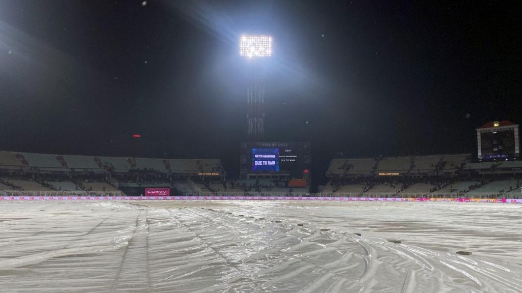 Eden Gardens Kolkata Drainage System: When Will KKR vs PBKS Resume Once Rain Stops?